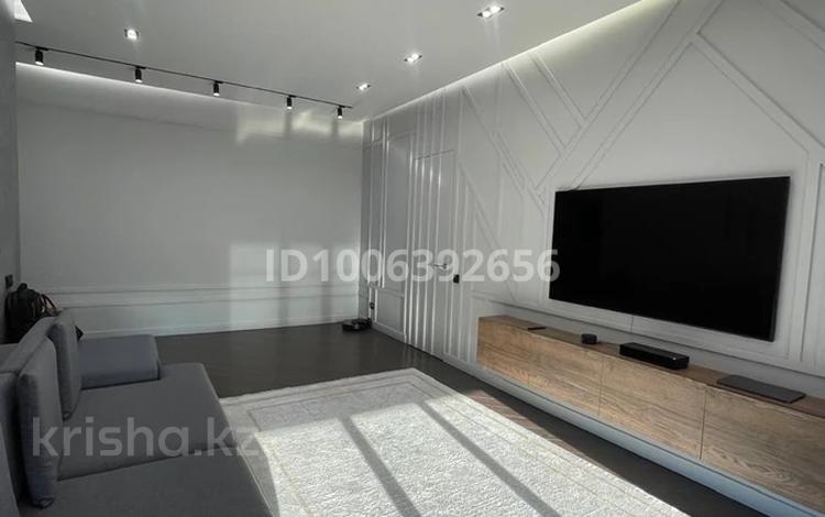 2-комнатная квартира · 72 м² · 14/14 этаж, Кабанбай батыры 56а за 650 000 ₸ в Астане, Есильский р-н — фото 11