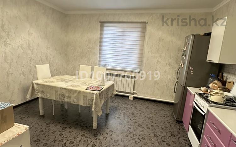 Үйдің бір бөлігі · 3 бөлме · 100 м² · 8 жүзд., Төлеген Токтаров 8, бағасы: 29 млн ₸ в Уральске — фото 2