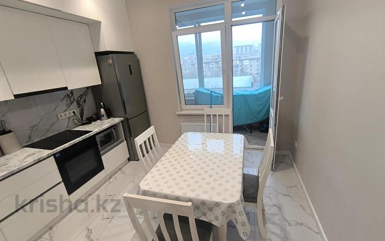 1-комнатная квартира · 50 м² · 7/12 этаж, Басенова 10 за 300 000 ₸ в Алматы, Бостандыкский р-н — фото 2
