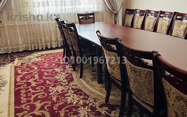 Отдельный дом · 7 комнат · 210 м² · 10 сот., мкр Самал-1 1144 — Пересечение улиц Рыскулова-Ескендирова за 55 млн ₸ в Шымкенте, Абайский р-н — фото 10