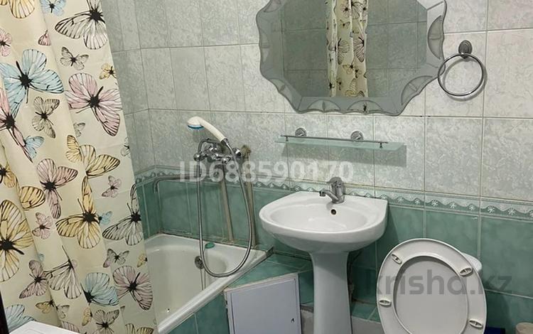 1-бөлмелі пәтер · 25 м² · 2/4 қабат, Джандосова 42, бағасы: 10 000 ₸ в Алматы, Бостандыкский р-н — фото 2