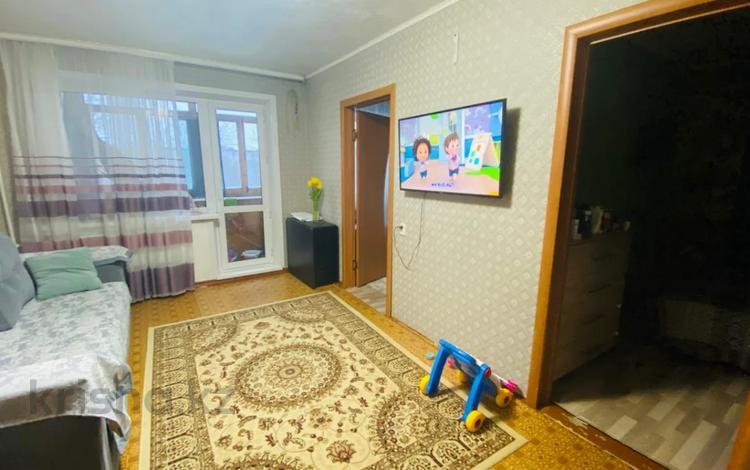 3-бөлмелі пәтер · 48 м² · 4/5 қабат, 17-шағынаудан, бағасы: 11 млн ₸ в Караганде, Алихана Бокейханова р-н — фото 2