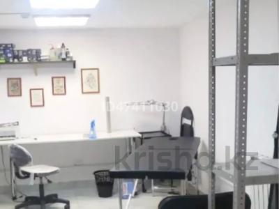 Свободное назначение, офисы, магазины и бутики, салоны красоты · 12 м² за 55 000 ₸ в Уральске