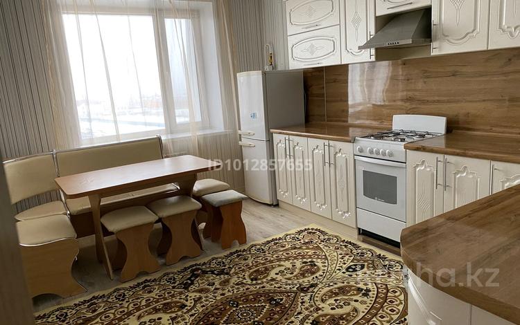 2-бөлмелі пәтер · 65 м² · 6/6 қабат, Юбилейный 35, бағасы: 22 млн ₸ в Костанае — фото 2