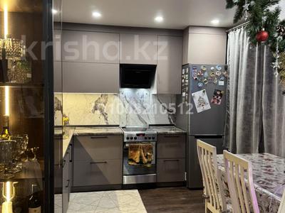 3-комнатная квартира · 65 м² · 6/9 этаж, Красина 8/1 за 35.6 млн 〒 в Усть-Каменогорске, Ульбинский