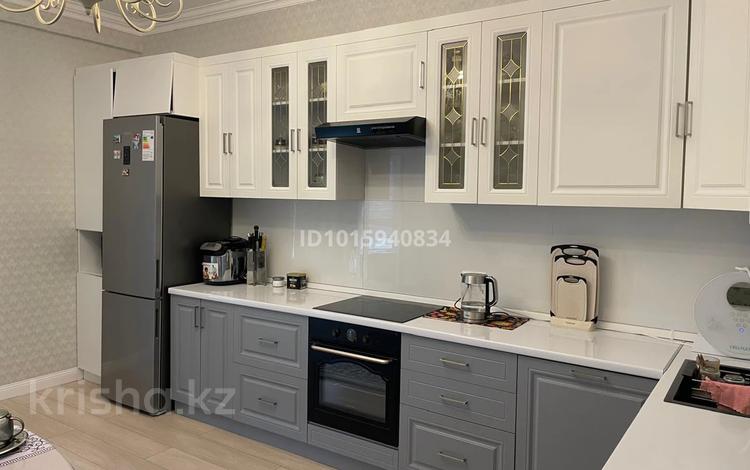 2-комнатная квартира · 105 м² · 2/8 этаж, Керей и Жанибек хандар 6 за 75 млн ₸ в Астане, Нура р-н — фото 2