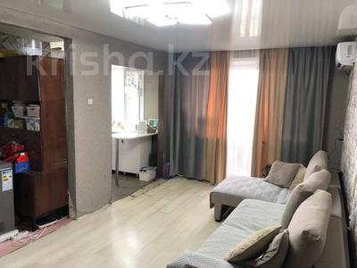 3-комнатная квартира · 60 м² · 5/5 этаж, Майкудук, 12й микрорайон за ~ 14 млн ₸ в Караганде, Алихана Бокейханова р-н