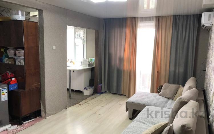 3-комнатная квартира · 60 м² · 5/5 этаж, Майкудук, 12й микрорайон за ~ 14 млн ₸ в Караганде, Алихана Бокейханова р-н — фото 2