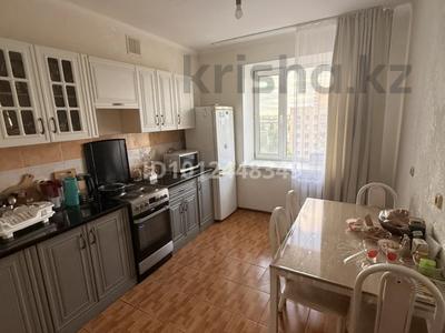 2-бөлмелі пәтер · 57 м² · 9/10 қабат, Отырар 10 — Абая - Уалиханова, бағасы: 35 млн ₸ в Астане, р-н Байконур