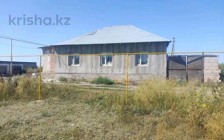 Отдельный дом · 4 комнаты · 120 м² · 30 сот., Нуркен Абдирова 2 — Находится с левой стороны за 40 млн ₸ в Жалтырколе — фото 2