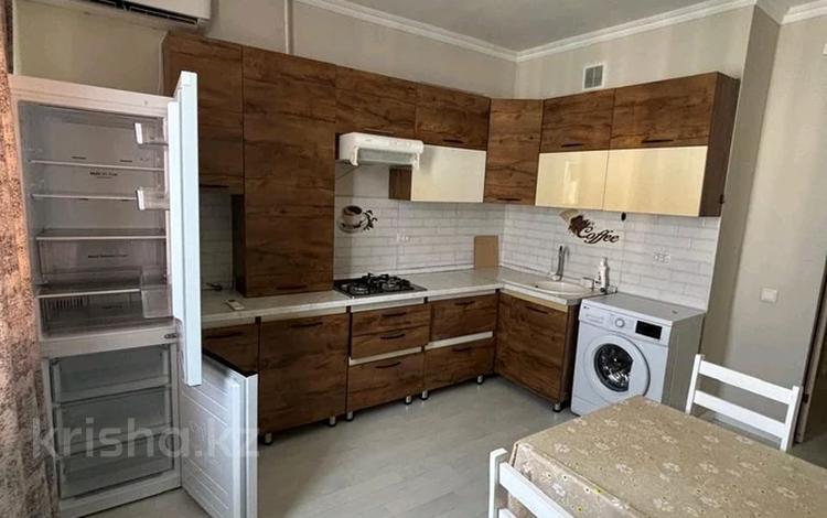 1-комнатная квартира · 45 м² · 8/9 этаж, мкр Шугыла 341/1 за 180 000 ₸ в Алматы, Наурызбайский р-н — фото 2
