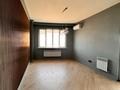8-бөлмелі пәтер · 320 м² · 16/17 қабат, Бактыгерея Кулманова 1а, бағасы: 200 млн ₸ в Атырау — фото 26