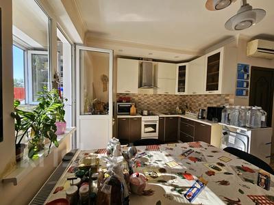 2-комнатная квартира · 82 м² · 2/12 этаж, Рыскулбекова 28/4 — Саина - Рыскулбекова за 76 млн ₸ в Алматы, Бостандыкский р-н