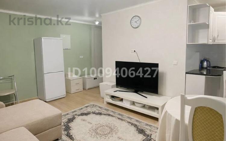 3-комнатная квартира · 60 м² · 4/5 этаж, Республика 8 за 26.9 млн ₸ в Астане, р-н Байконур — фото 2