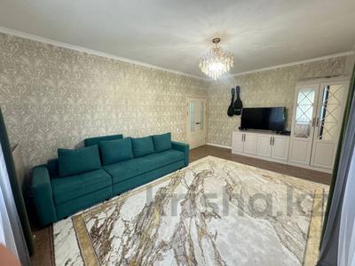 2-бөлмелі пәтер, 81.9 м², 3/9 қабат, Темирбека Жургенова 18/2, бағасы: 33 млн 〒 в Астане, Алматы р-н