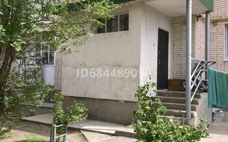 5-комнатная квартира · 122.9 м² · 1/9 этаж, мкр Кунаева 2 — Идеально подойдет под коммерческий бизнес. Находится на против народного банка, отдельный вход со стороны ТД Клондайк за 47 млн 〒 в Уральске — фото 2