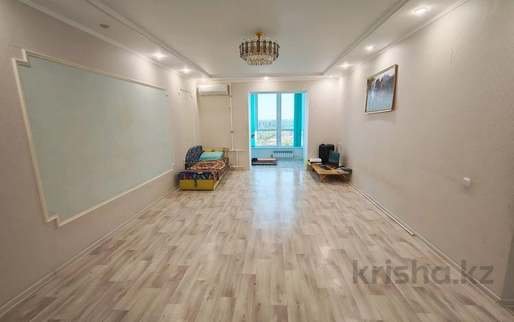 2-бөлмелі пәтер · 92.4 м² · 9/10 қабат, Ярославская, бағасы: 29 млн ₸ в Уральске — фото 2