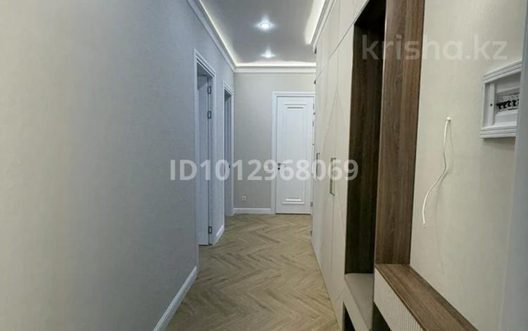 3-комнатная квартира · 64 м² · 5/12 этаж, Е-36,6 2, 4, 5, 9, 11 за 56 млн ₸ в Астане, Нура р-н — фото 2