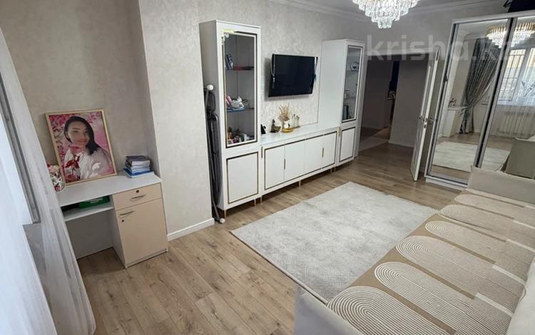 3-бөлмелі пәтер · 73 м² · 10/14 қабат, Ракымжана Кошкарбаева 45а, бағасы: ~ 38 млн ₸ в Астане, Алматы р-н — фото 2