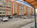 2-бөлмелі пәтер · 74 м² · 2/5 қабат, Мкр. Алтын орда 23Д, бағасы: 30 млн ₸ в Актобе