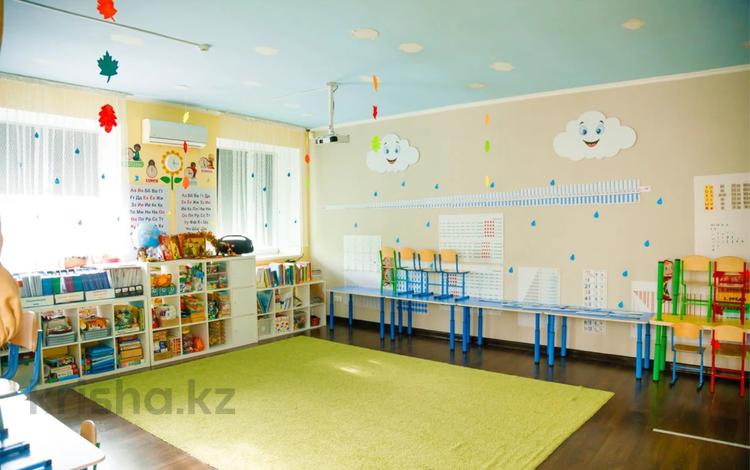 Отдельный дом · 7 комнат · 270 м² · 10 сот., Айша биби 9 — Комсомольский за 245 млн 〒 в Астане — фото 9