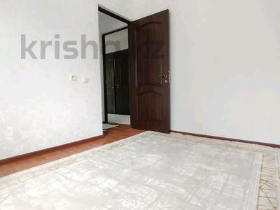 3-бөлмелі пәтер · 67 м² · 3/5 қабат, 17-й микрорайон, 17-й микрорайон — Рыскулова, бағасы: 22.5 млн ₸ в Шымкенте, Аль-Фарабийский р-н