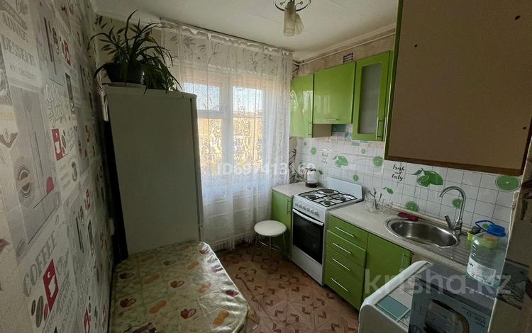 2-комнатная квартира, 49 м², 5/5 этаж помесячно, Пришахтинск, Пришахтинск, 23й микрорайон — Автостанция за 120 000 〒 в Караганде, Алихана Бокейханова р-н — фото 2