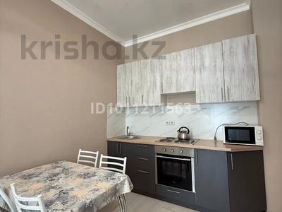 2-комнатная квартира · 45 м² · 1/12 этаж, Туран 34а за 15 000 ₸ в Астане, Нура р-н
