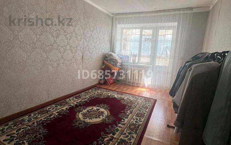 2-комнатная квартира, 50 м², 2/5 этаж, Старый город, 8 марта 18 а