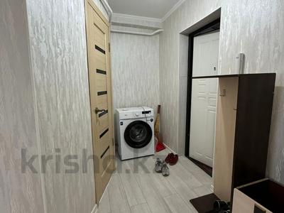 1-бөлмелі пәтер, 30 м², 1/5 қабат, рыскулова, бағасы: 8.5 млн 〒 в Актобе