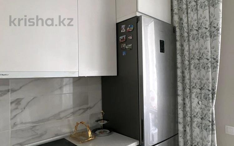 1-комнатная квартира · 40 м² · 3/9 этаж, Мухамедханова 6 за 300 000 ₸ в Астане, Есильский р-н — фото 2