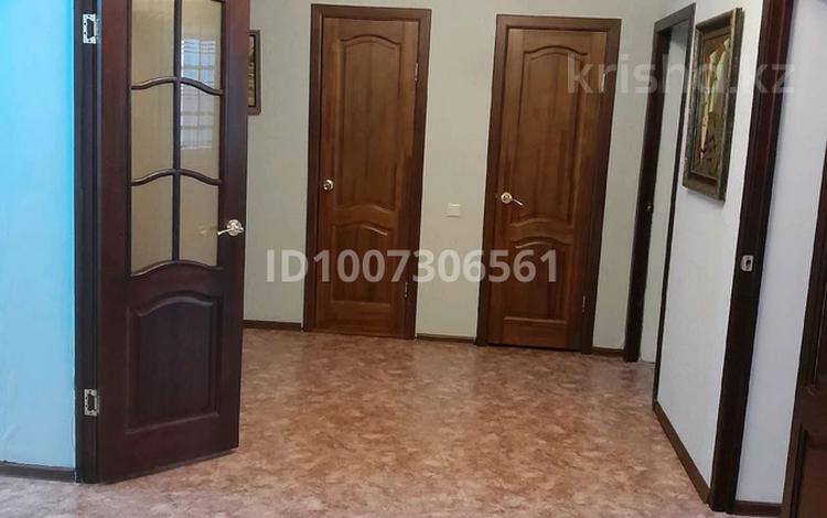 3-бөлмелі пәтер · 83.2 м² · 5/9 қабат, Микрорайон Аэропорт 1, Аэропорт — ТЦ Солнечный, бағасы: 40 млн ₸ в Костанае — фото 2