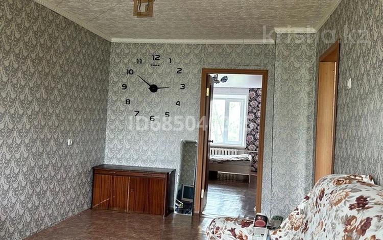 2-комнатная квартира, 45 м², 5/5 этаж, 4 18 за 10.3 млн 〒 в Лисаковске — фото 2