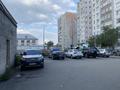 4-бөлмелі пәтер, 86 м², 2/9 қабат, Кабанбай батыр 48 — Возле базар напротив торговый дом Аргымак, бағасы: 38 млн 〒 в Семее — фото 3