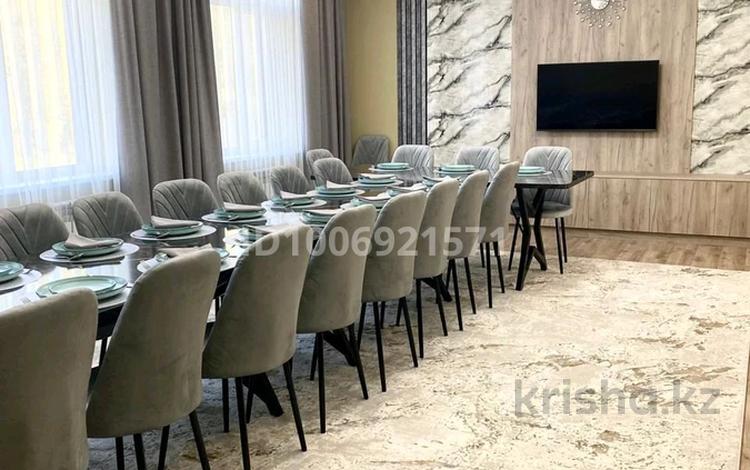 Дом · 4 комнаты · 150 м², Щербаково, Сосновый бор — Санатории Сосновый бор за 160 000 ₸ в Костанайской обл. — фото 2
