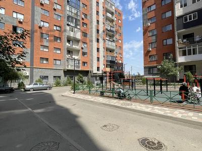 2-бөлмелі пәтер · 65.7 м² · 7/10 қабат, Жунисова 8/3, бағасы: 31.7 млн ₸ в Алматы, Наурызбайский р-н