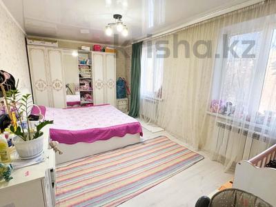 3-бөлмелі пәтер · 60 м² · 4/4 қабат, 2 мкрн — 3717, бағасы: 17.1 млн ₸ в Талдыкоргане