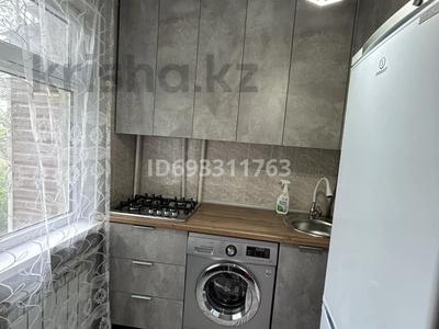 1-комнатная квартира, 34 м², 2/5 этаж помесячно, 11-й микрорайон, 11-й микрорайон 203 за 130 000 〒 в Шымкенте, Енбекшинский р-н