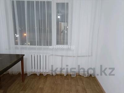 2-комнатная квартира · 85 м² · 6/9 этаж, мкр 12 49 — Возле торгового дома Аида за 200 000 ₸ в Актобе