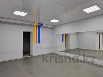 Свободное назначение, офисы, магазины и бутики, склады, общепит, салоны красоты, медцентры и аптеки, образование, развлечения · 155.8 м² за 28 млн ₸ в Актобе, мкр. Алтын орда
