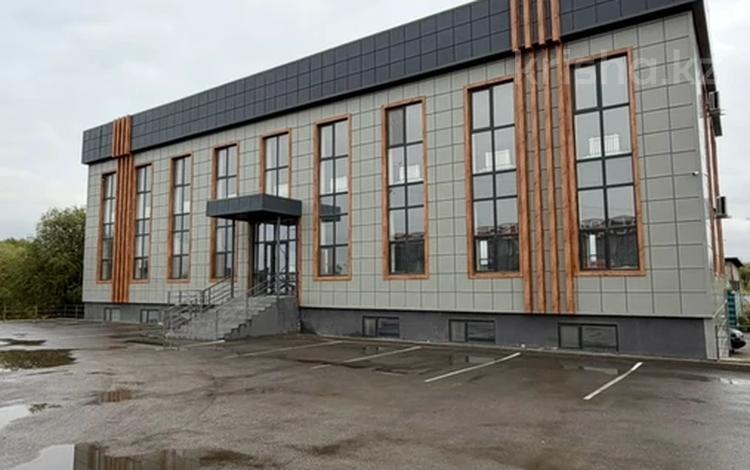 Еркін, кеңселер, дүкендер мен бутиктер, қоймалар, қоғамдық тамақтану орны, кабинеттер және жұмыс орындары, студиялар · 1200 м², бағасы: 5 млн ₸ в Актобе — фото 16