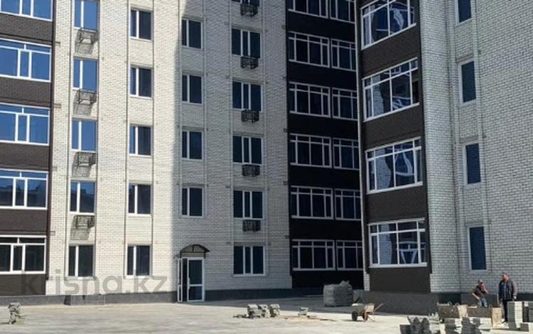 3-комнатная квартира, 109 м², 5/9 этаж, Каирбекова 83 за 43.2 млн 〒 в Костанае — фото 2