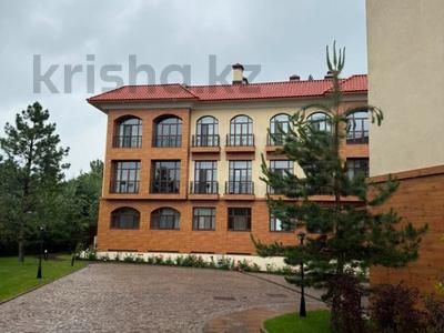 6-комнатная квартира · 255 м² · 1/3 этаж, мкр Горный Гигант, Тайманова за 280 млн ₸ в Алматы, Медеуский р-н