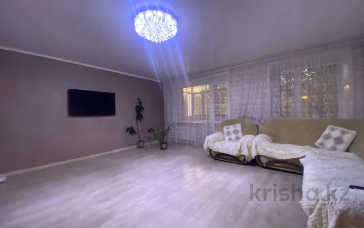 3-комнатная квартира, 98.5 м², 3/3 этаж, ул. Менделеева за 17 млн 〒 в Темиртау — фото 2