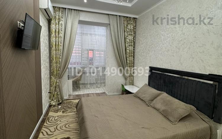 3-бөлмелі пәтер · 104 м² · 8/9 қабат, 33-ш/а. 3, бағасы: 37 млн ₸ в Актау, 33-й мкр — фото 2