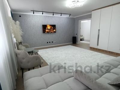 2-комнатная квартира, 88 м², 8/10 этаж, Назарбаева 309/1 за 38.5 млн 〒 в Павлодаре