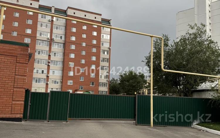 3-бөлмелі пәтер · 131 м² · 2/8 қабат, Козыбаева 134 — Пушкина Козыбаева, бағасы: 89 млн ₸ в Костанае — фото 2