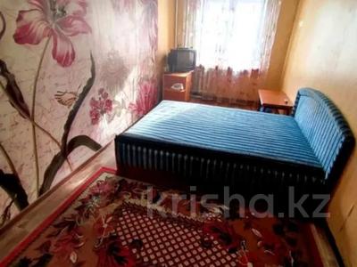 3-бөлмелі пәтер, 60 м², 2/4 қабат, мкр №8 20, бағасы: 32 млн 〒 в Алматы, Ауэзовский р-н