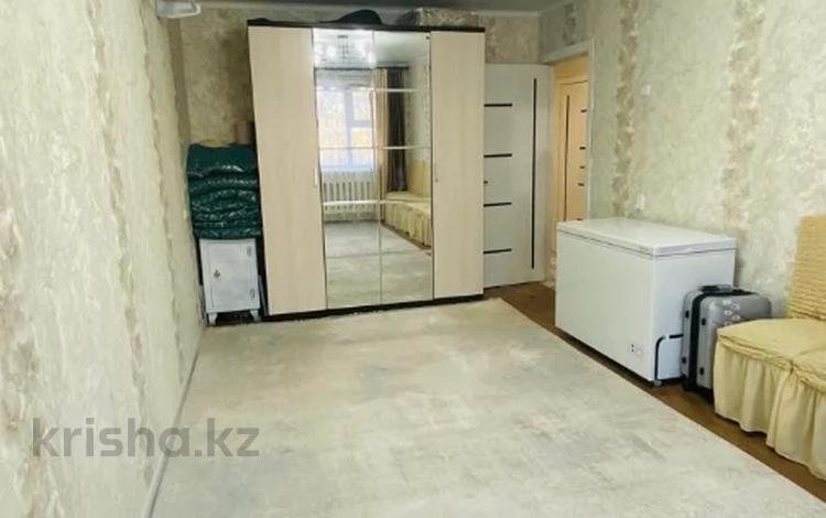 3-комнатная квартира · 67 м² · 2/5 этаж, Майкудук, 14й микрорайон за 13.5 млн ₸ в Караганде, Алихана Бокейханова р-н — фото 2