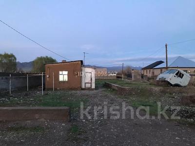 2-комнатная квартира · 40 м² · 1 этаж, Отырар 86 за 5.5 млн ₸ в Гродеково